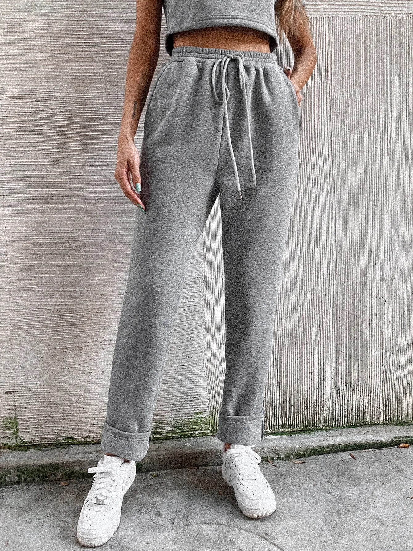 Grey Round Neck Thermal Lined Sweatshirts and Sweatpants