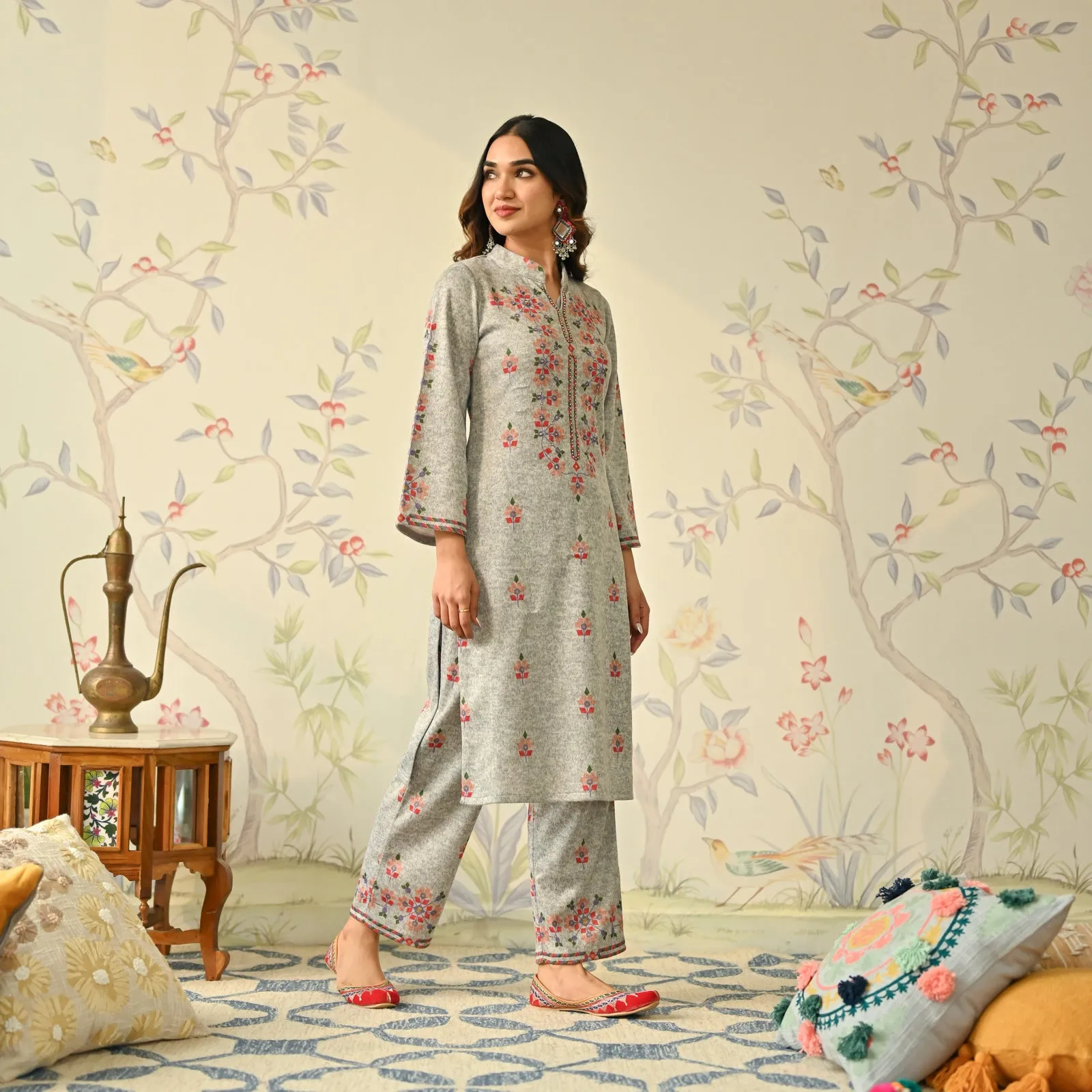 Ivory Geometric Floral Woollen Kurta with Embroidery Detail