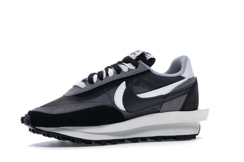 NIKE LD WAFFLE SACAI BLACK