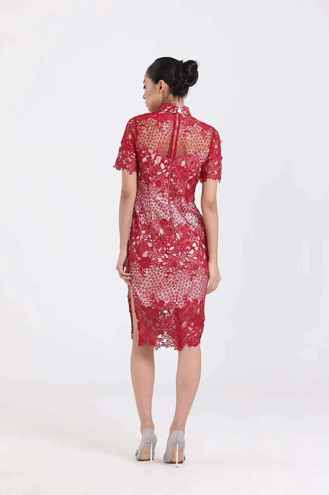 Red Floral Lace Quarter Sleeves Qipao