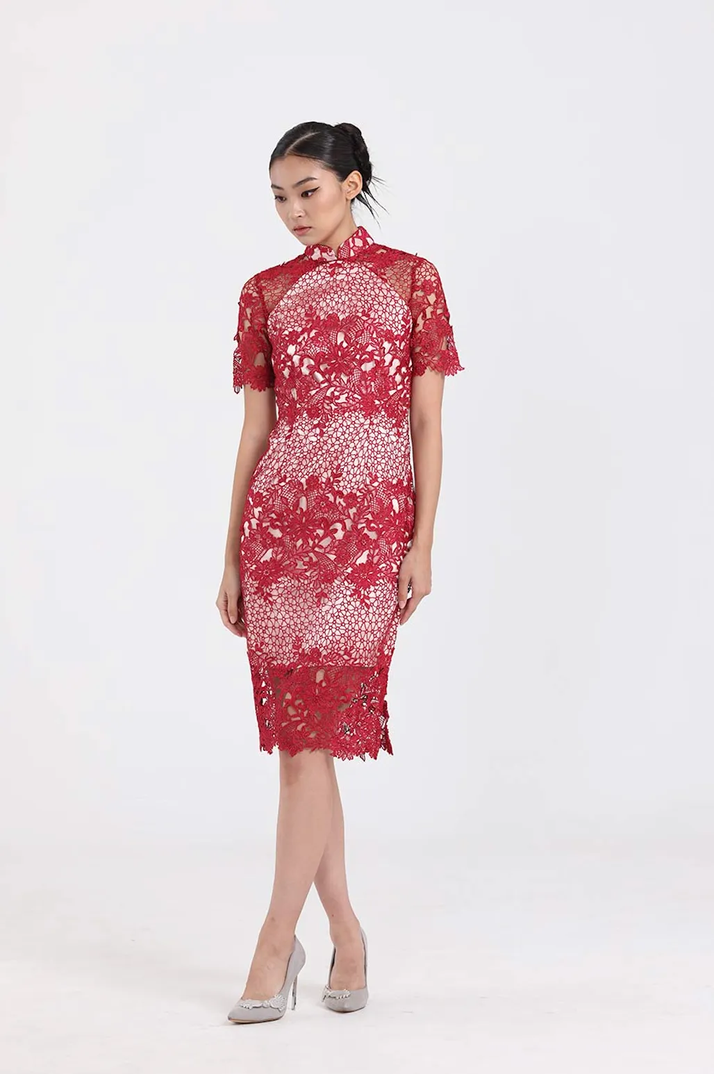 Red Floral Lace Quarter Sleeves Qipao