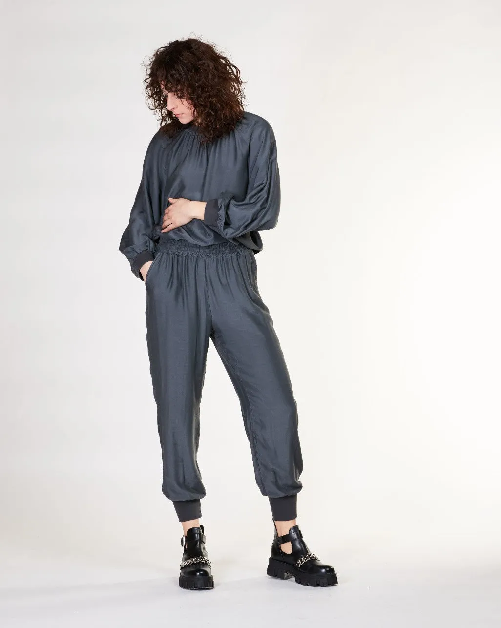 Silk Blend Elastic Jogging Pant