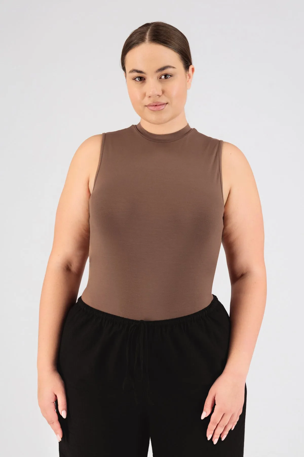 Sleeveless Layer - Bronze