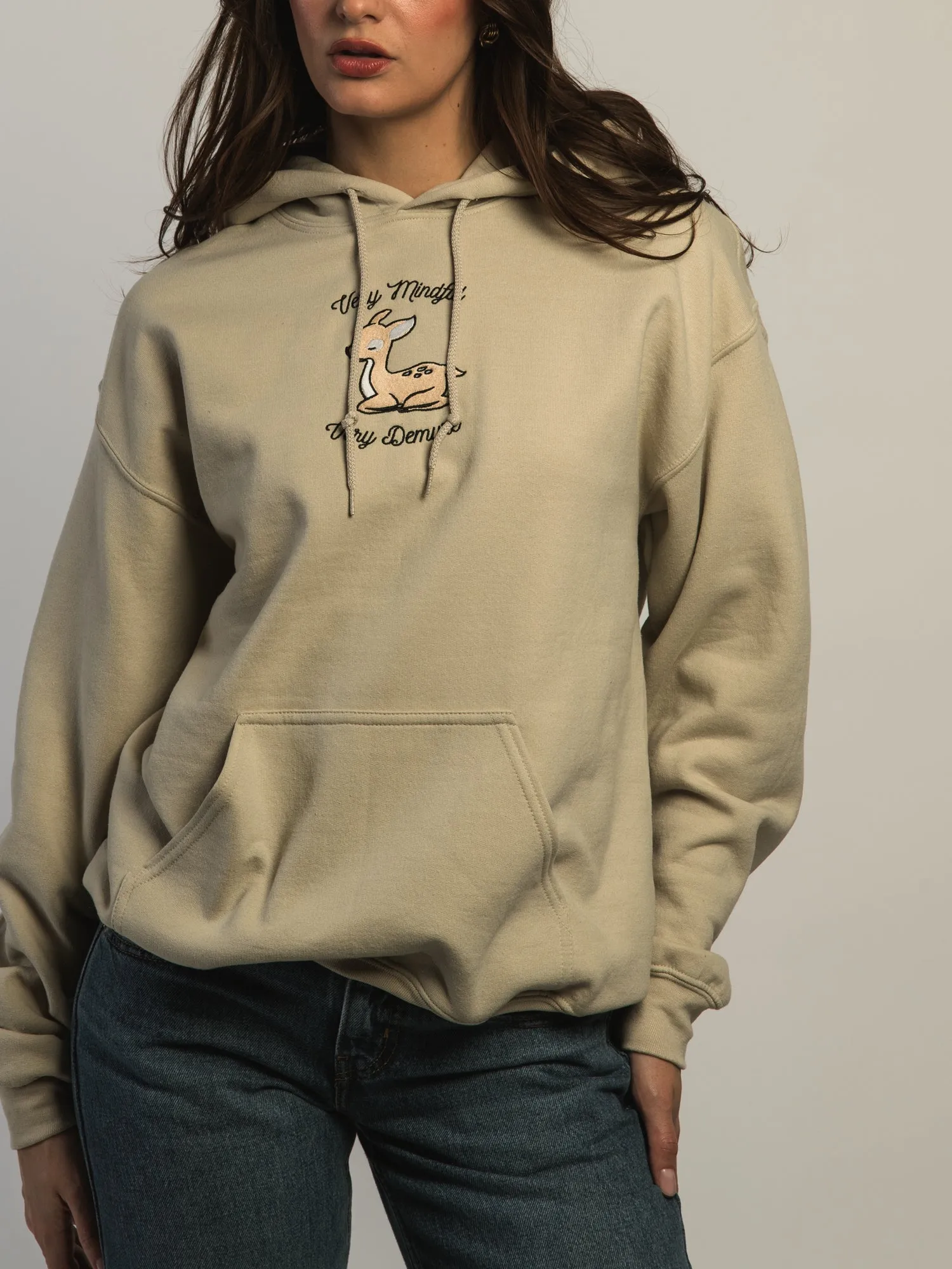 VERBAGE VERY DEMURE PULLOVER HOODIE - NATUREL