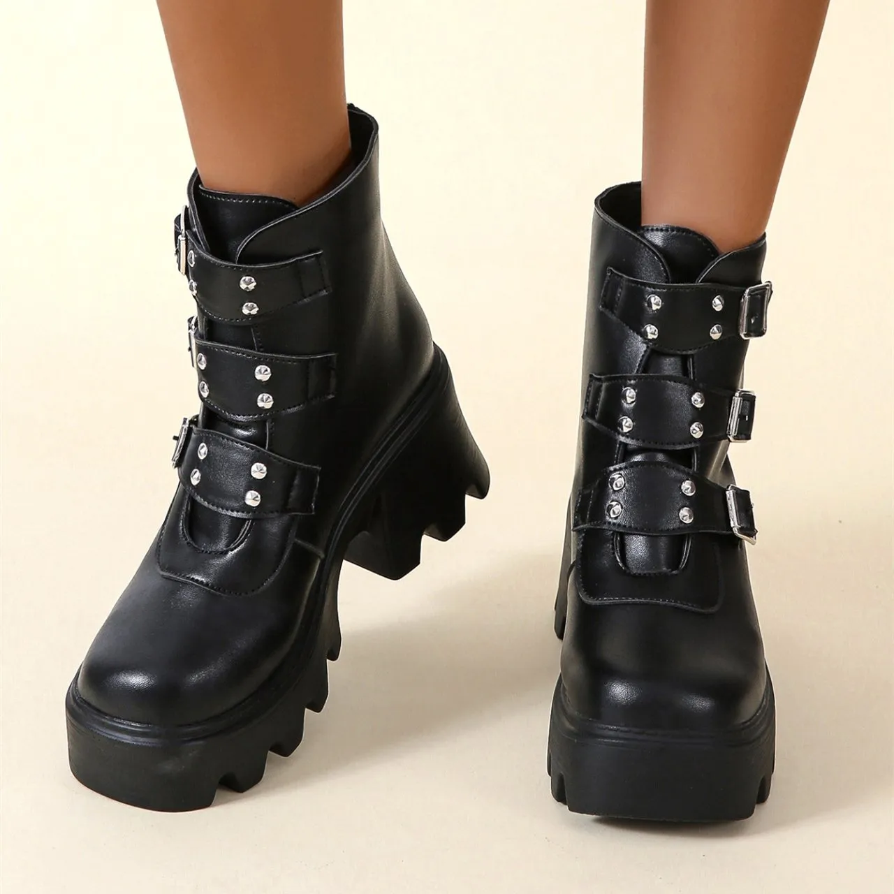 Women buckle strap back zipper chunky black platform boots